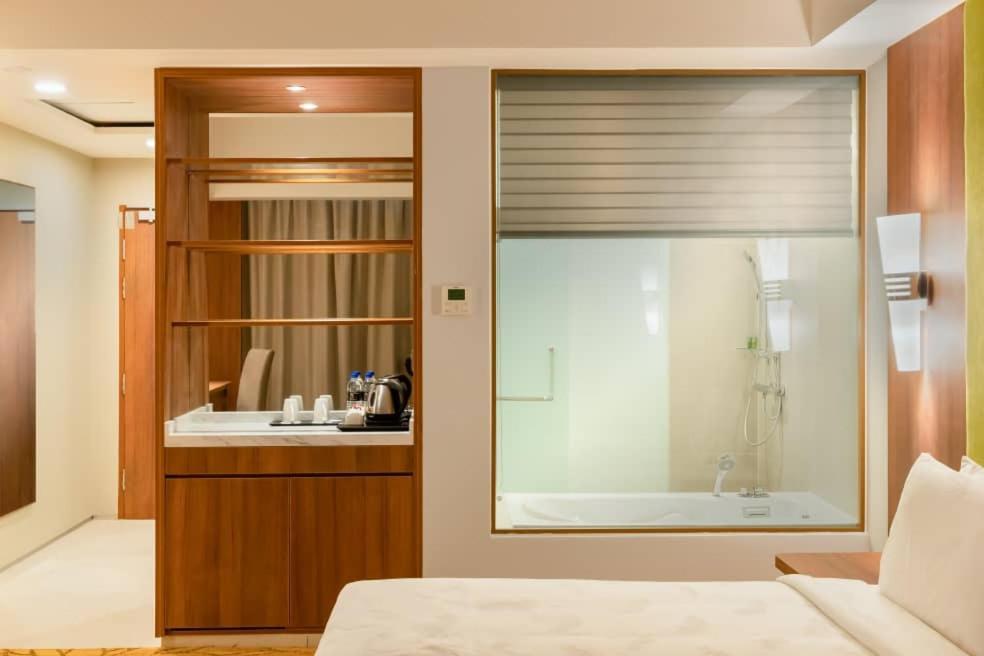 Zenith Hotel Cameron Tanah Rata Exterior photo A room with a wet bathroom