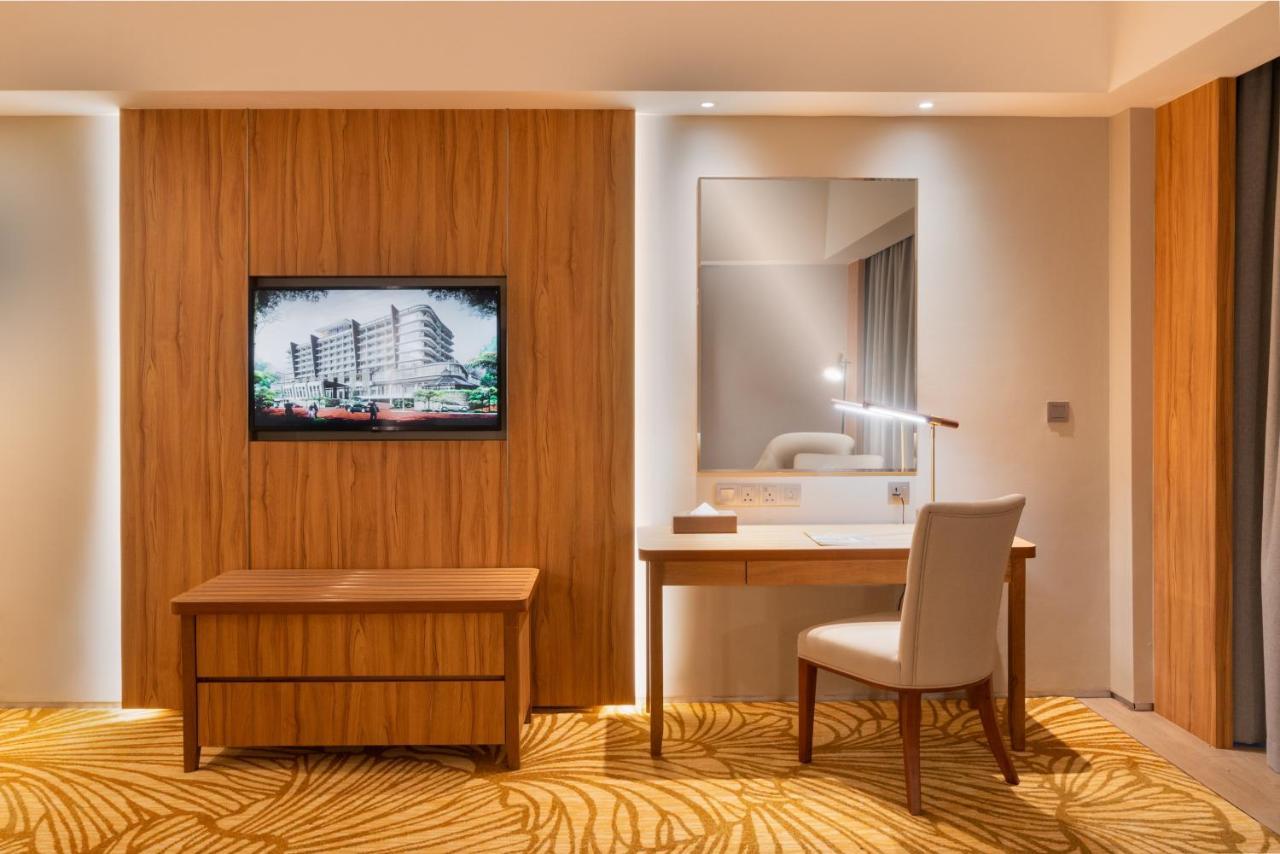 Zenith Hotel Cameron Tanah Rata Exterior photo A room at the hotel